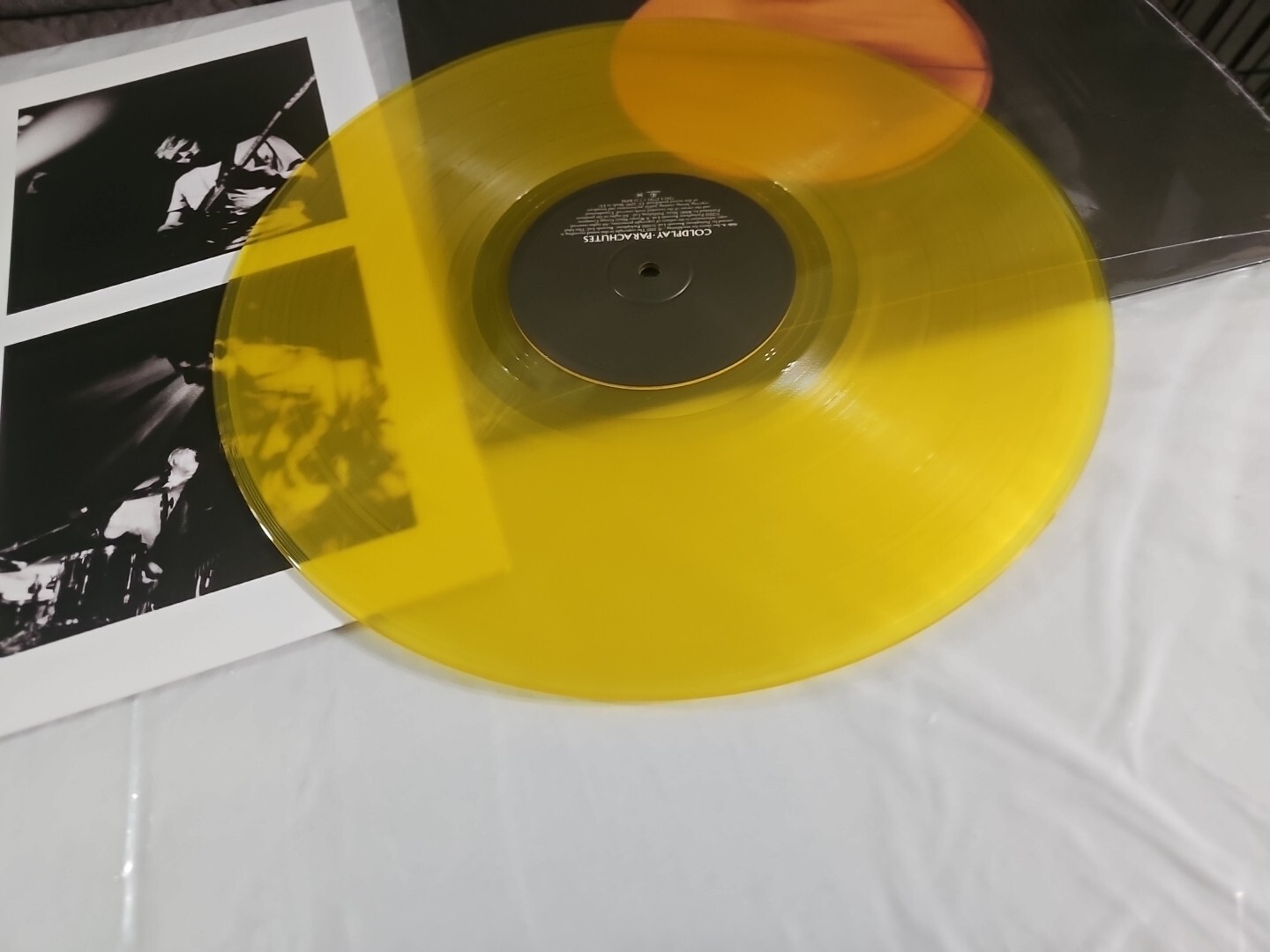 Super Rare Coldplay – Parachutes YELLOW VINYL LP IN ORIGINAL PLASTIC BUT OPENED