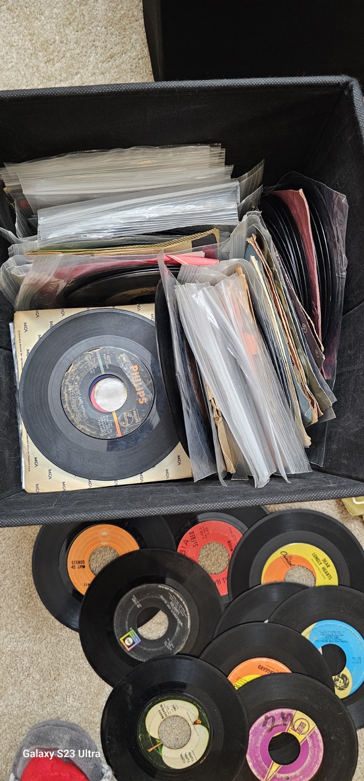45 rpm RECORDS * 7″ vinyl records Various Artists 50s 60s 70s 80s and more!