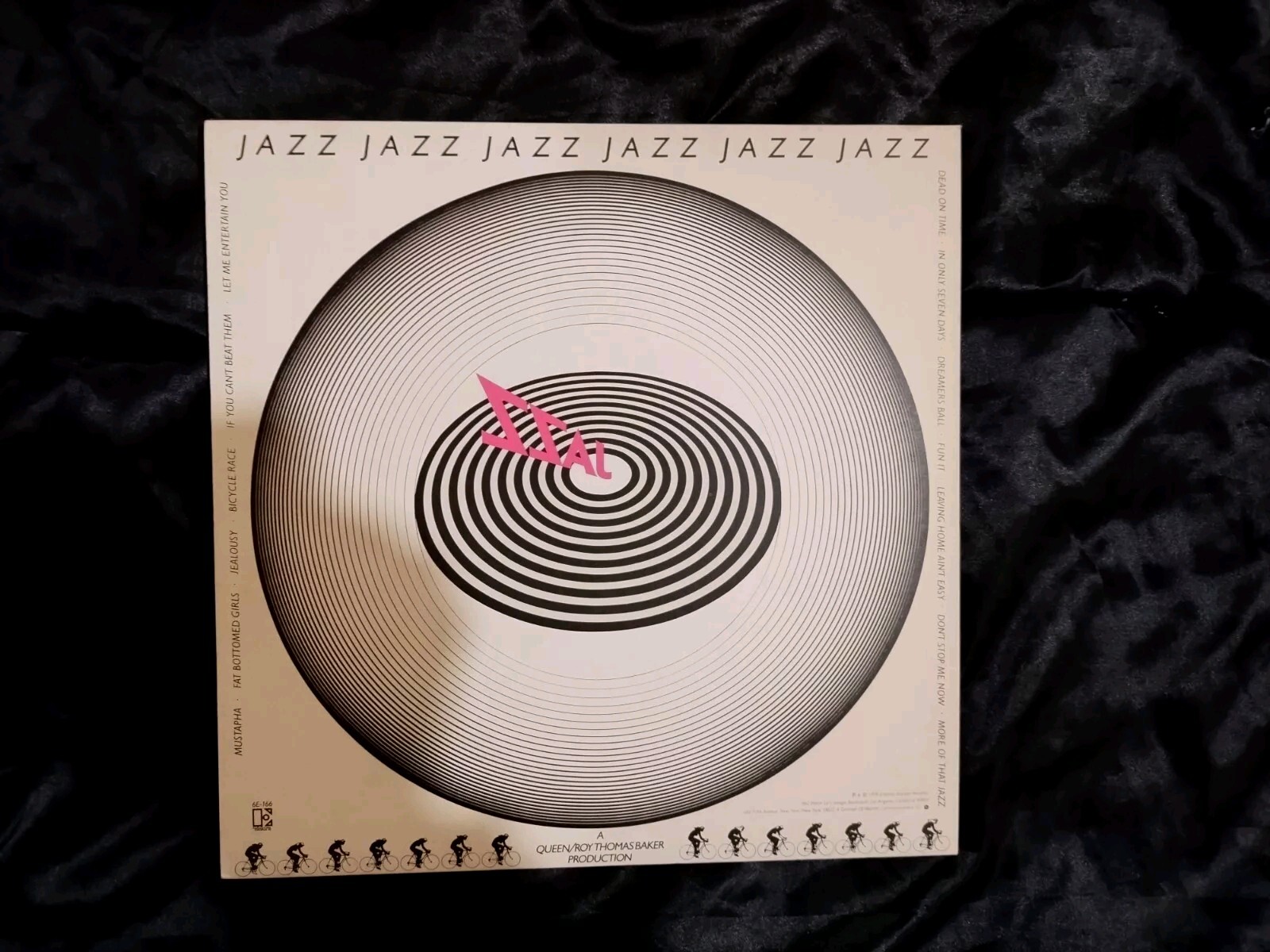 QUEEN Audiophile Jazz LP, 3 Inserts 36″ Nude Cyclers Poster, Photo, Lyrics, N/M
