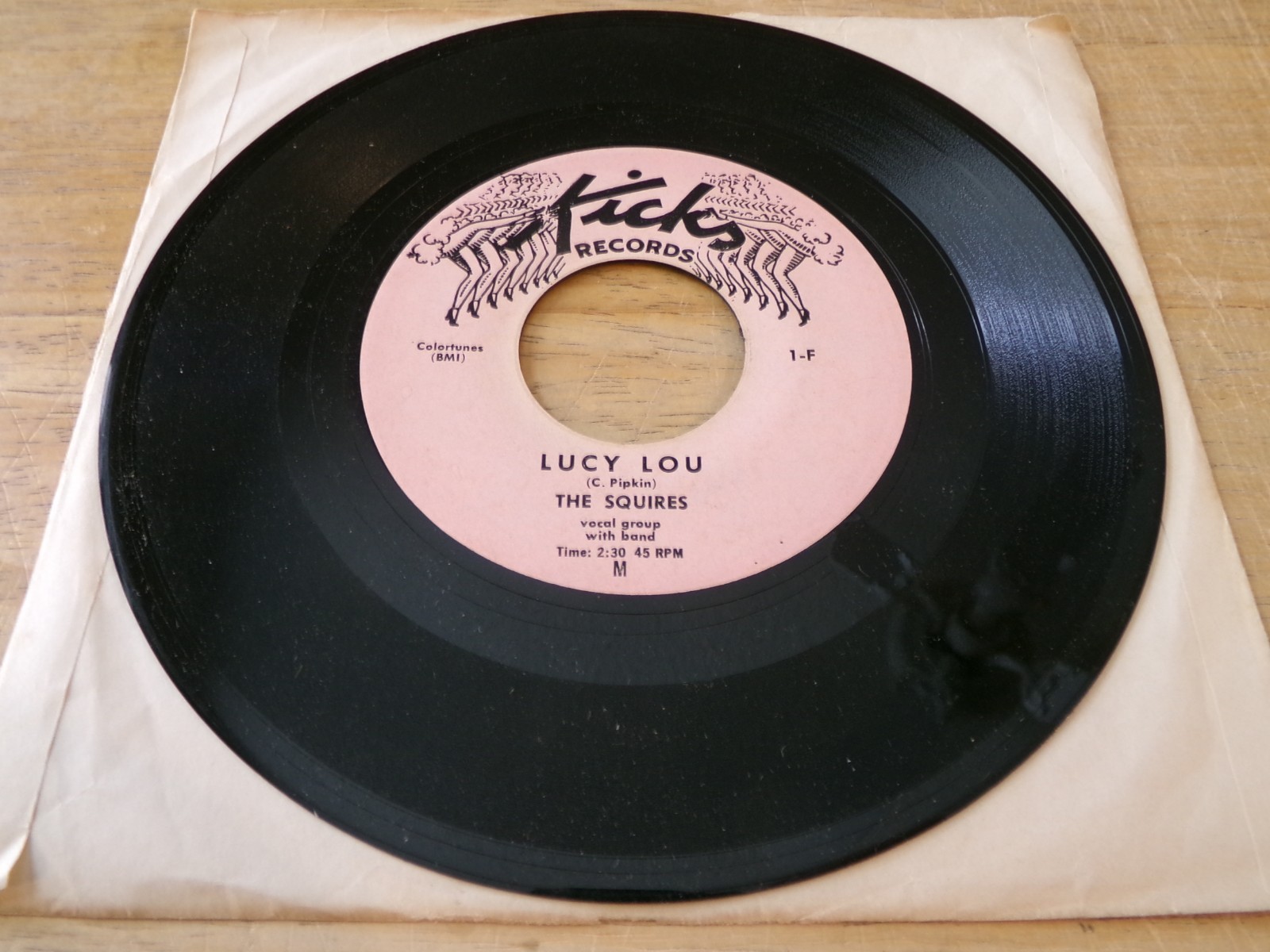 The Squires 45 – Lucy Lou – Kicks 1-F repro