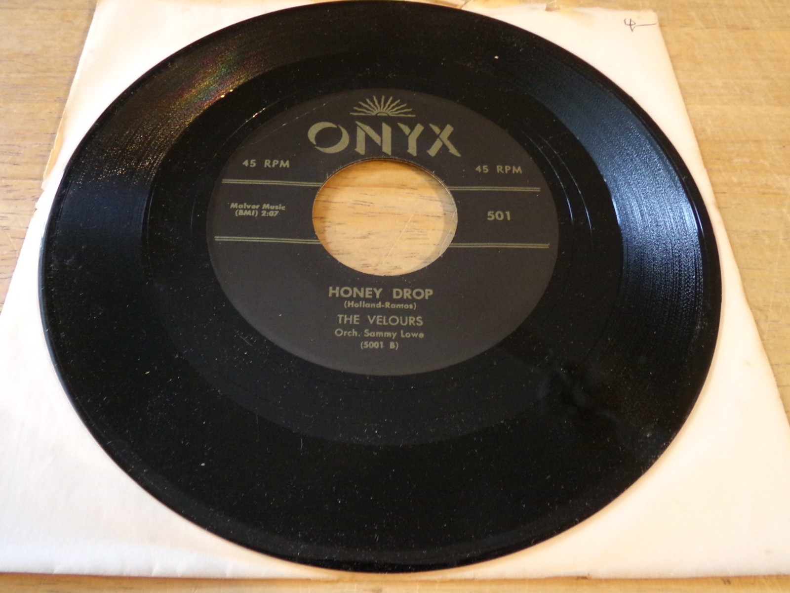 The Velours 45 – Honey Drop Onyx 501 repro