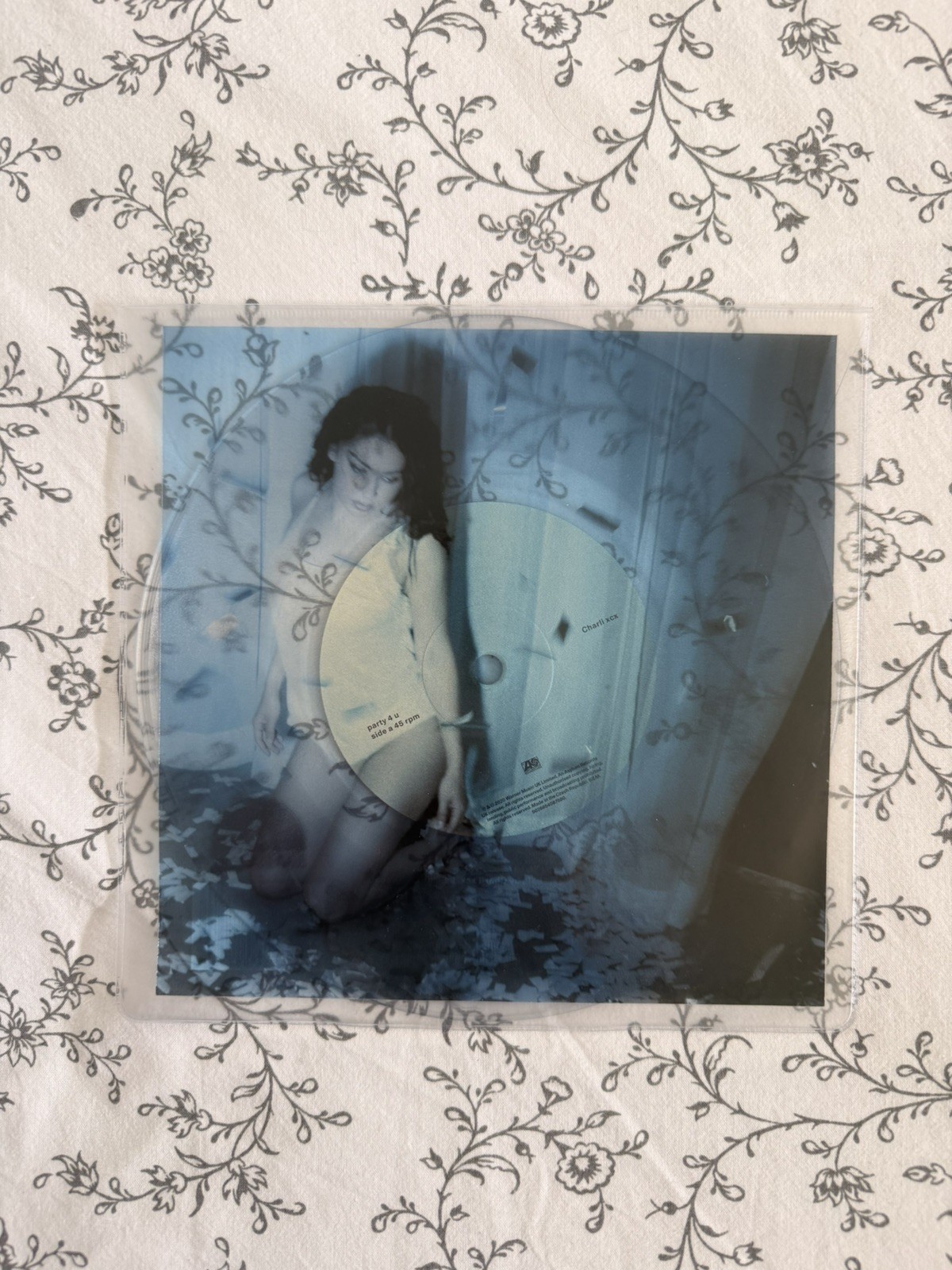 IN HAND Charli XCX – Party 4 U 7″ Vinyl RSD26 Record Store Day 2026 NEW Sealed