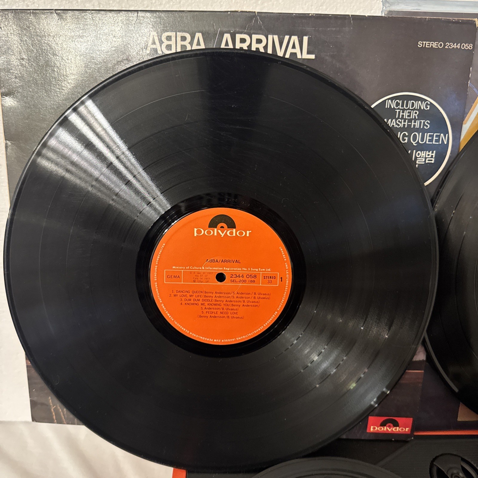 LOT OF 2 VINYL LP’S …..”THE BEST OF ABBA” …..”ABBA ARRIVAL”