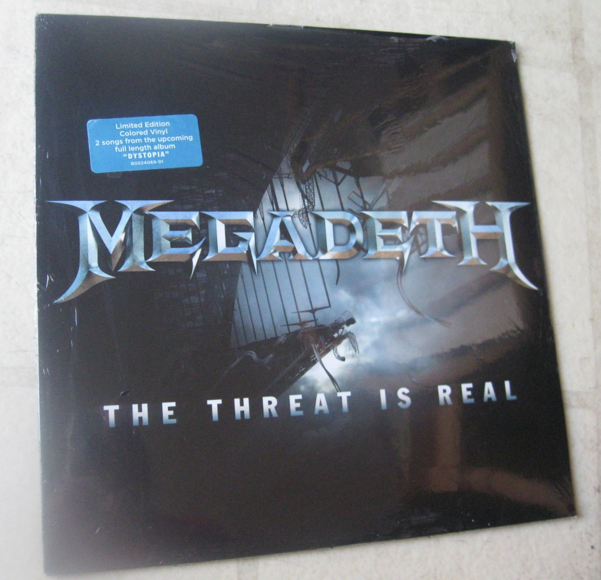 MEGADETH 2015 “THE THREAT IS REAL” NEW/SEALED US LTD ED 12″ COLOR VINYL wSTICKER