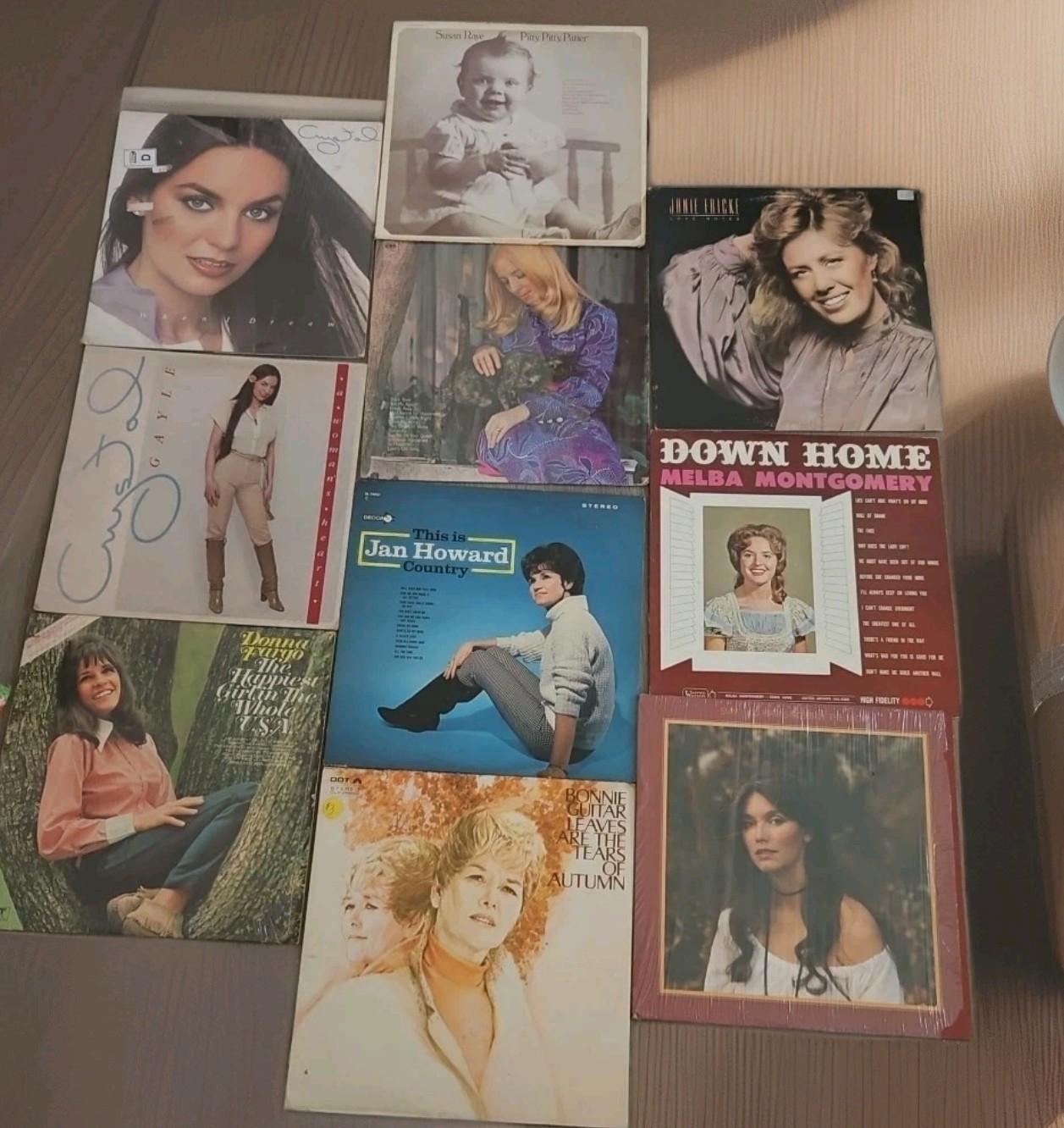 Lot of 10~Country Females~Barbara Fairchild, Susan Raye, Donna Fargo, Jan Howa**