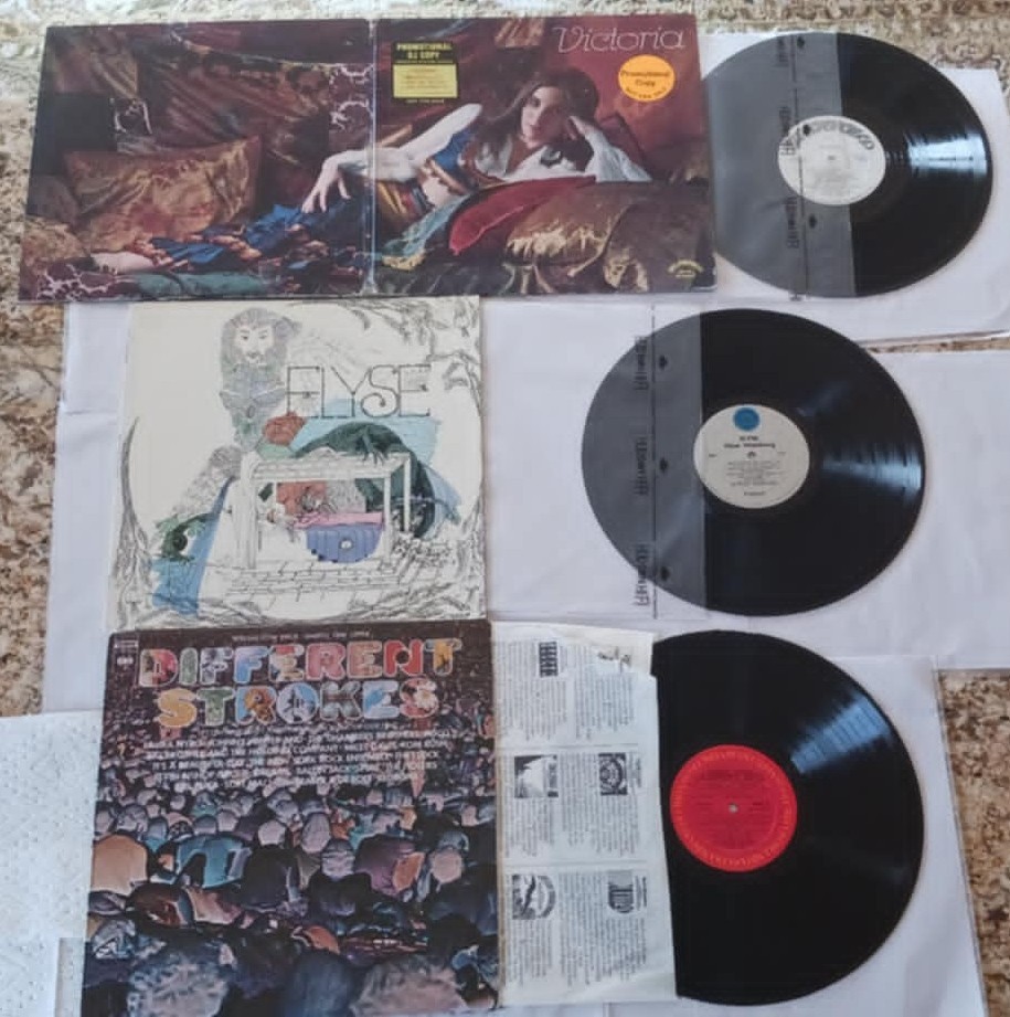 Folk Rock 33 LPs Lot of 25 – 60s 70s Cat Stevens Dylan Baez Nelson PP&Mary Etc..
