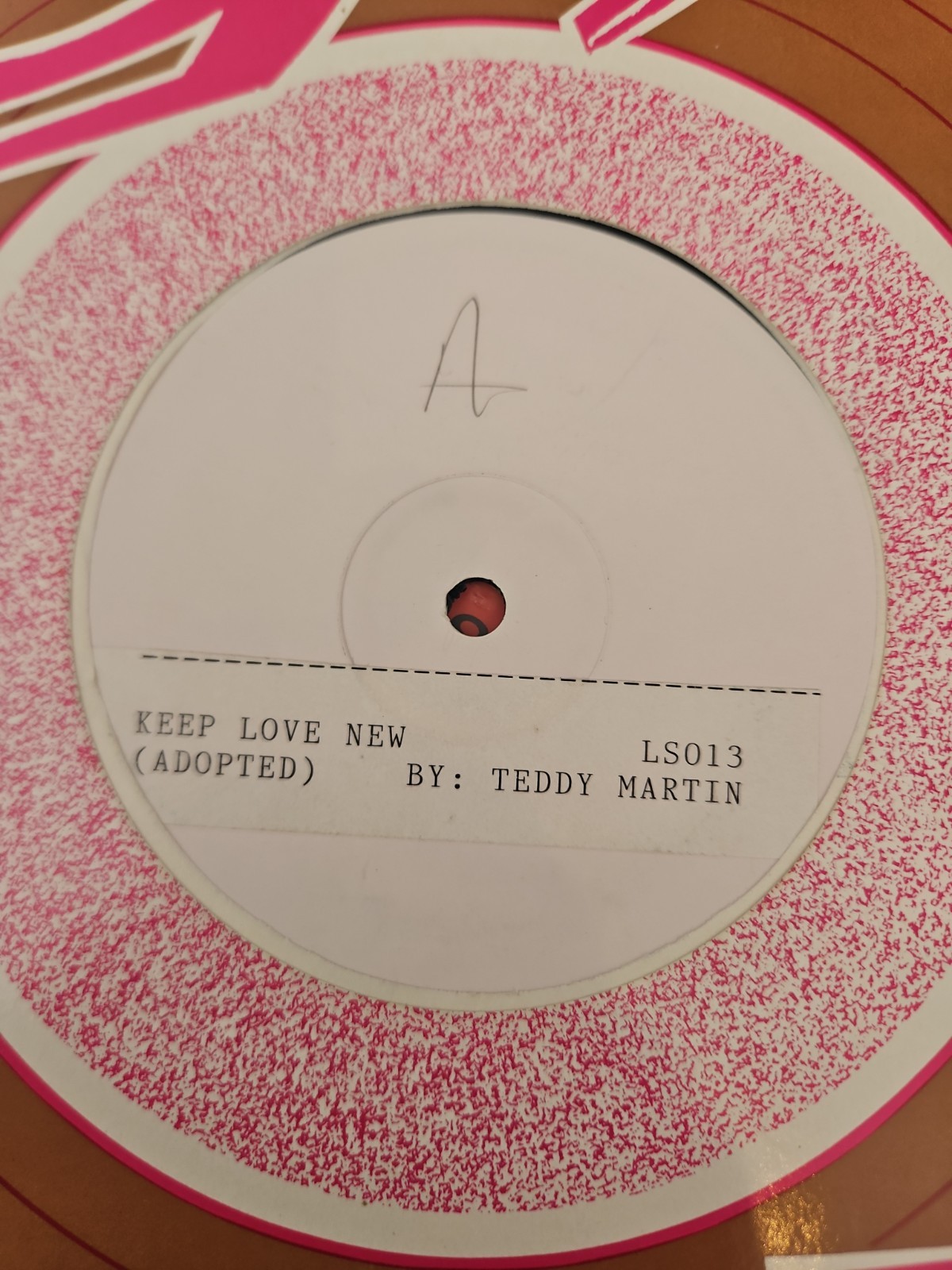 TEDDY MARTIN. KEEP LOVE NEW ( WHITE LABEL) 12″ EX+/ NR MINT CONDITION.