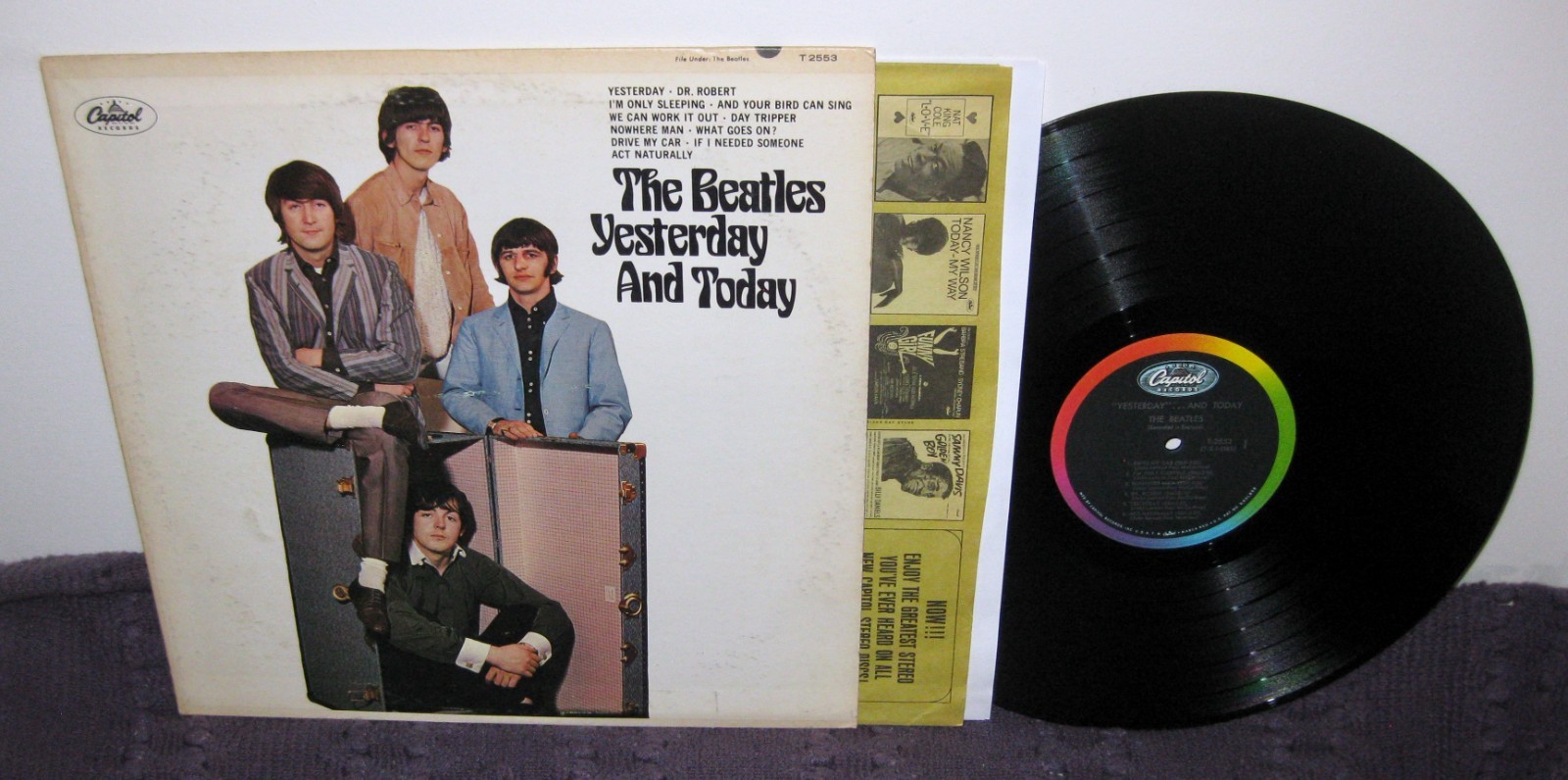 THE BEATLES Yesterday And Today LP Orig MONO Capitol T-2553 w/TRUNK Cover NM!!