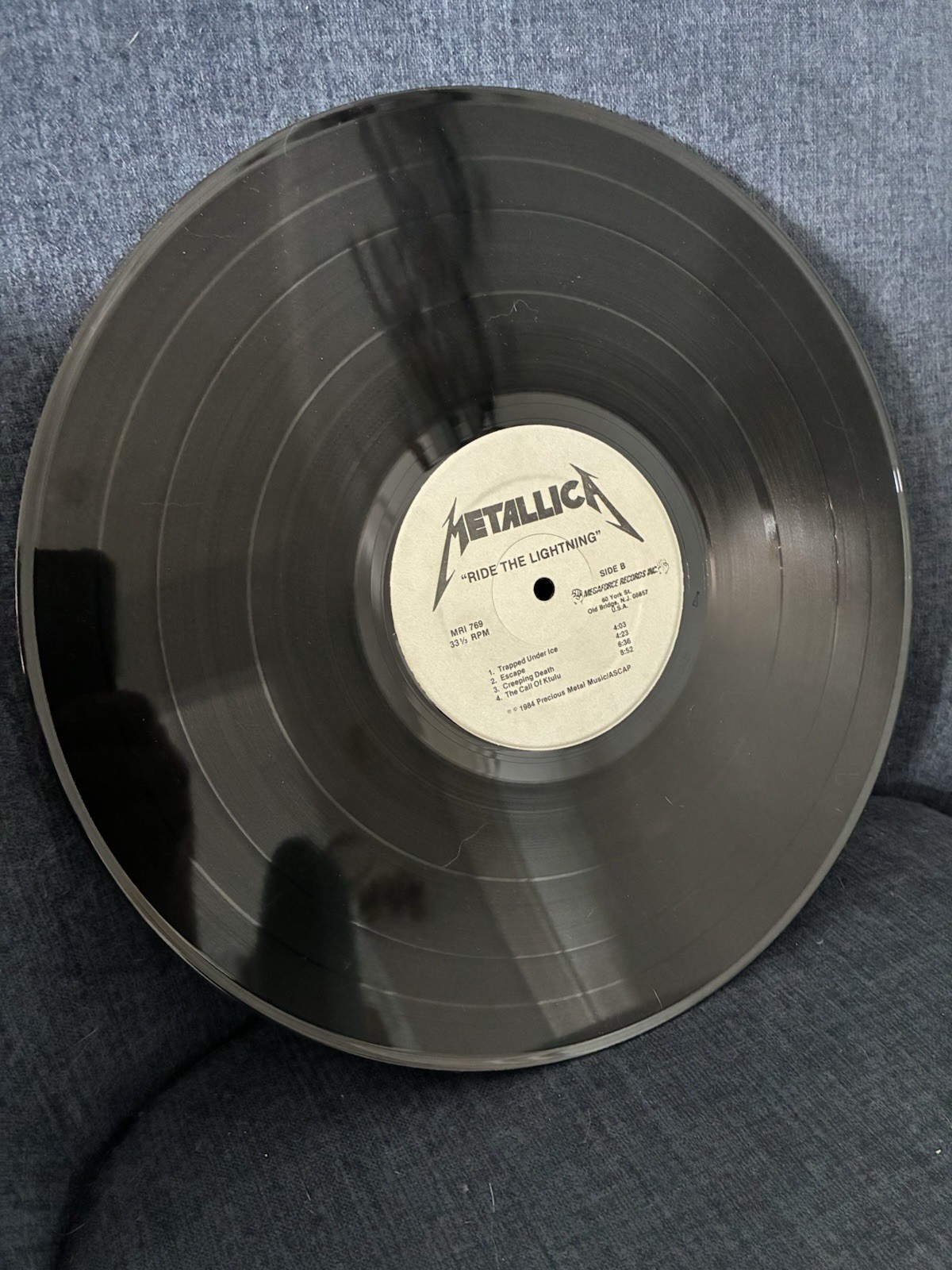 Metallica Ride the Lightning Megaforce MRI 769 12″ 33RPM Black Vinyl LP