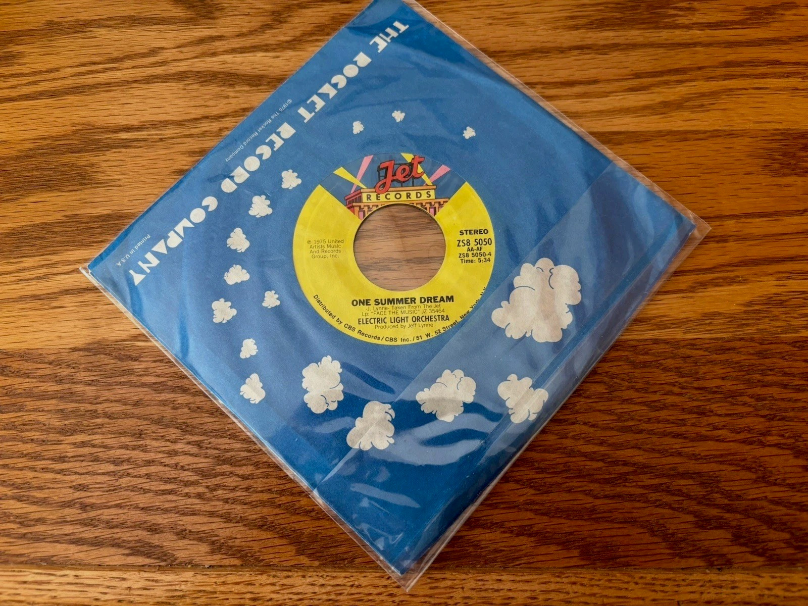 VINTAGE ~ 45 RPM – ELECTRIC LIGHT ORCHESTRA – “MR. BLUE SKY”/1 SUMMER DREAM”