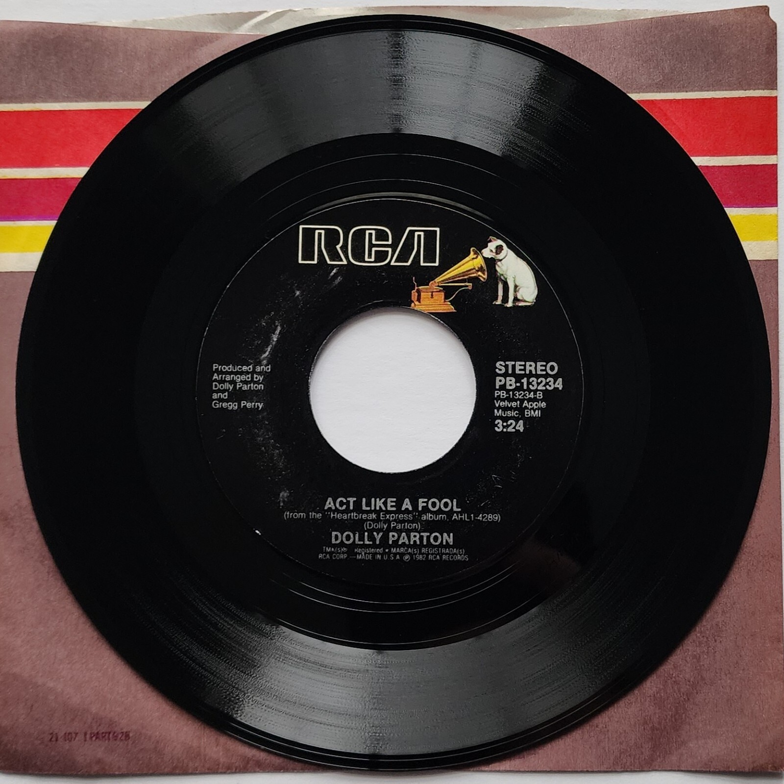 DOLLY PARTON – HEARTBREAK EXPRESS / ACT LIKE A FOOL 7″ SINGLE 45 RPM 1982 (RCA)