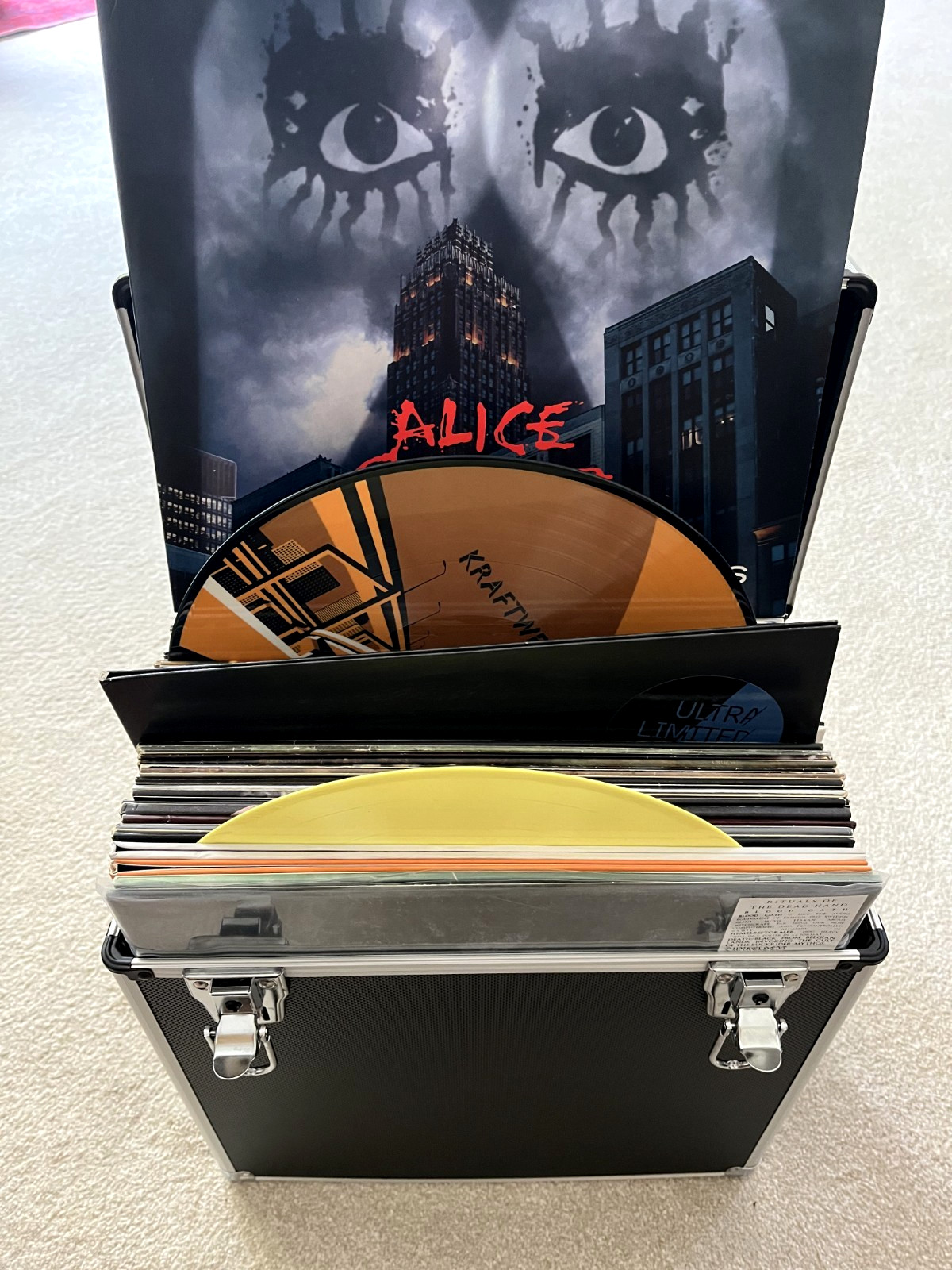 PUNK ROCK METAL VINYL LP COLLECTION + FLIGHT CASE ALICE COOPER KRAFTWERK JOB LOT