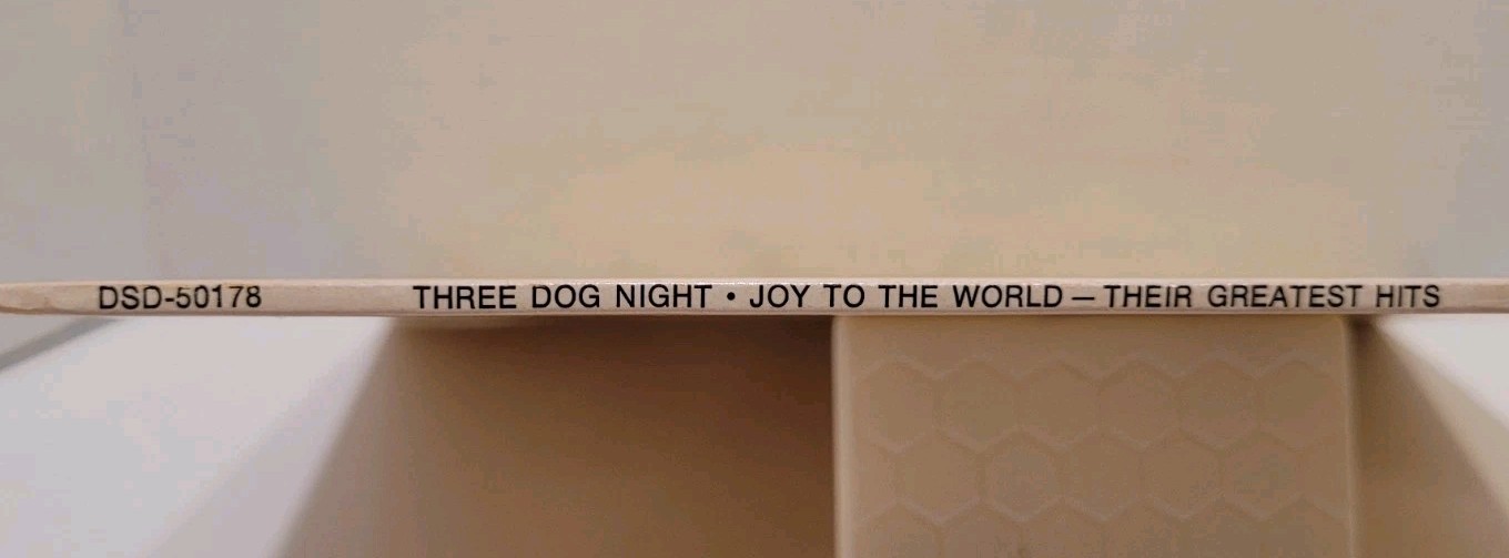 Three Dog Night Joy To The World Their Greatest Hits LP 1974 DSD-50178 1st Press