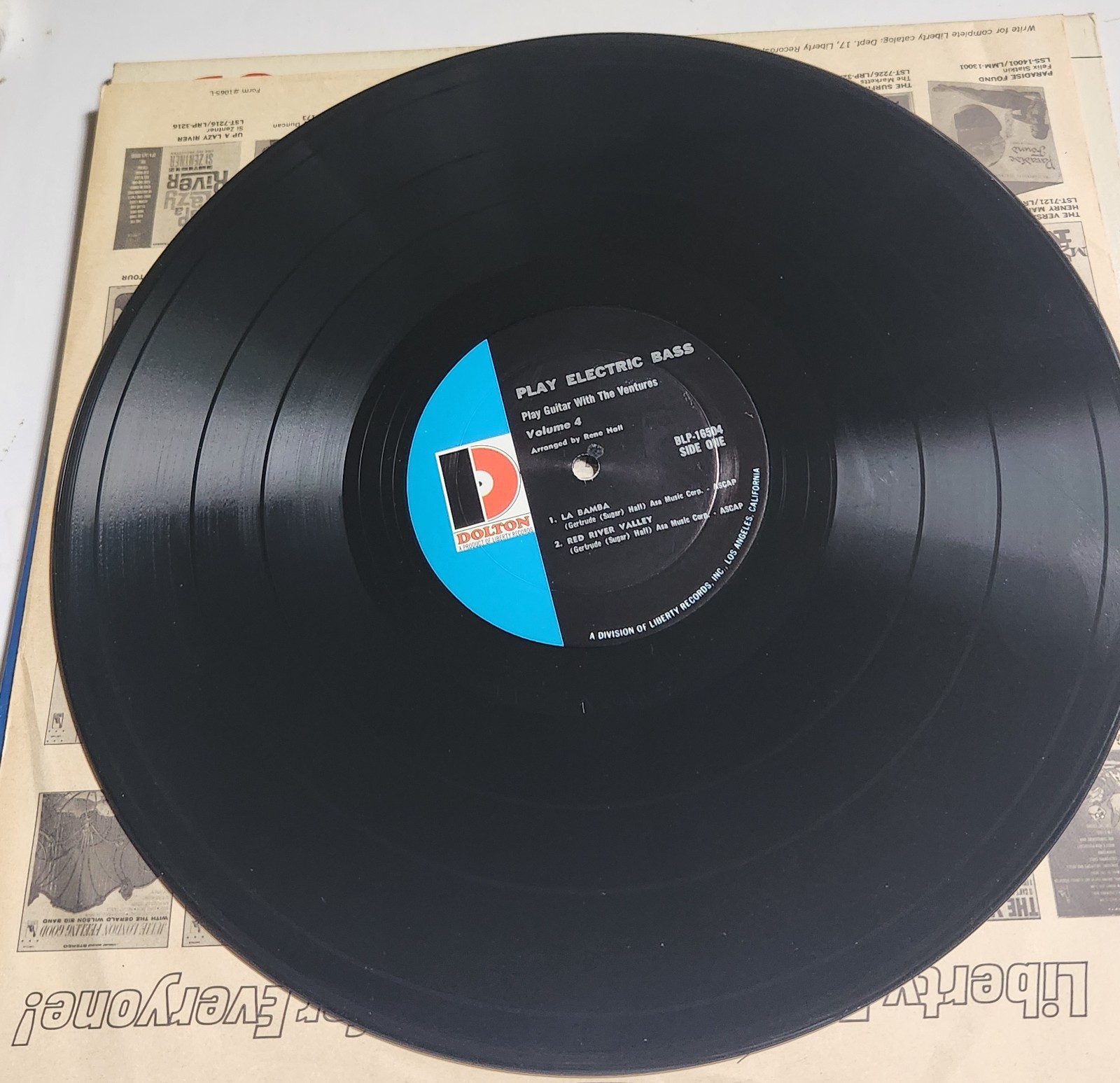 Guitar Phonics lp Play Electric Bass With The Ventures La Bamba