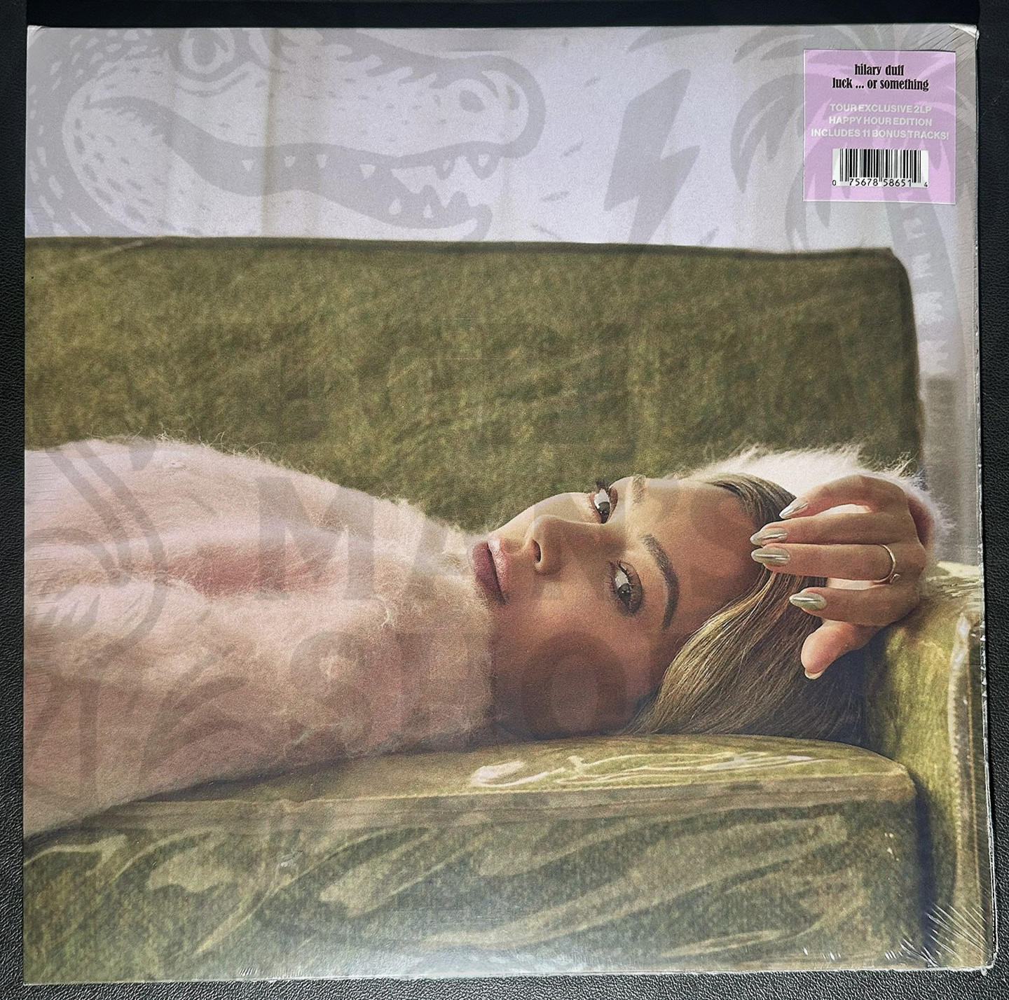 HILARY DUFF’S TOUR EXCLUSIVE 2LP ‘LUCK…OR SOMETHING-HAPPY HOUR EDITION’ VINYL