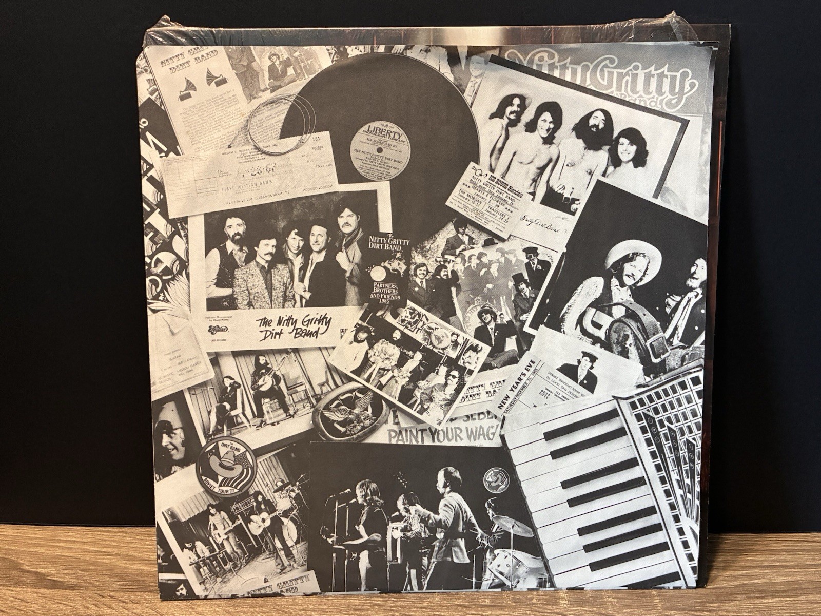 Twenty Years of Dirt The Best of The Nitty Gritty Dirt Band 1986 Vinyl LP Shrink