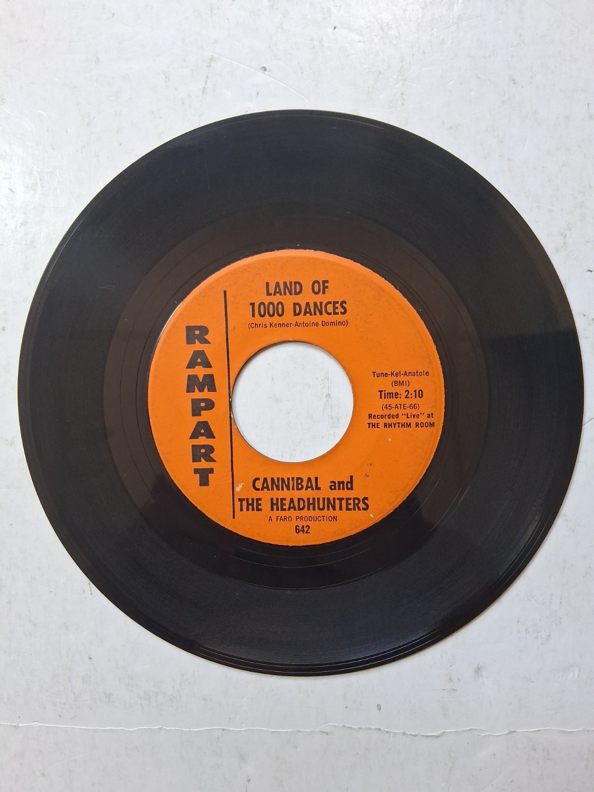 45 RPM Cannibal and The Headhunters Land of 1000 Dances Rampart VG