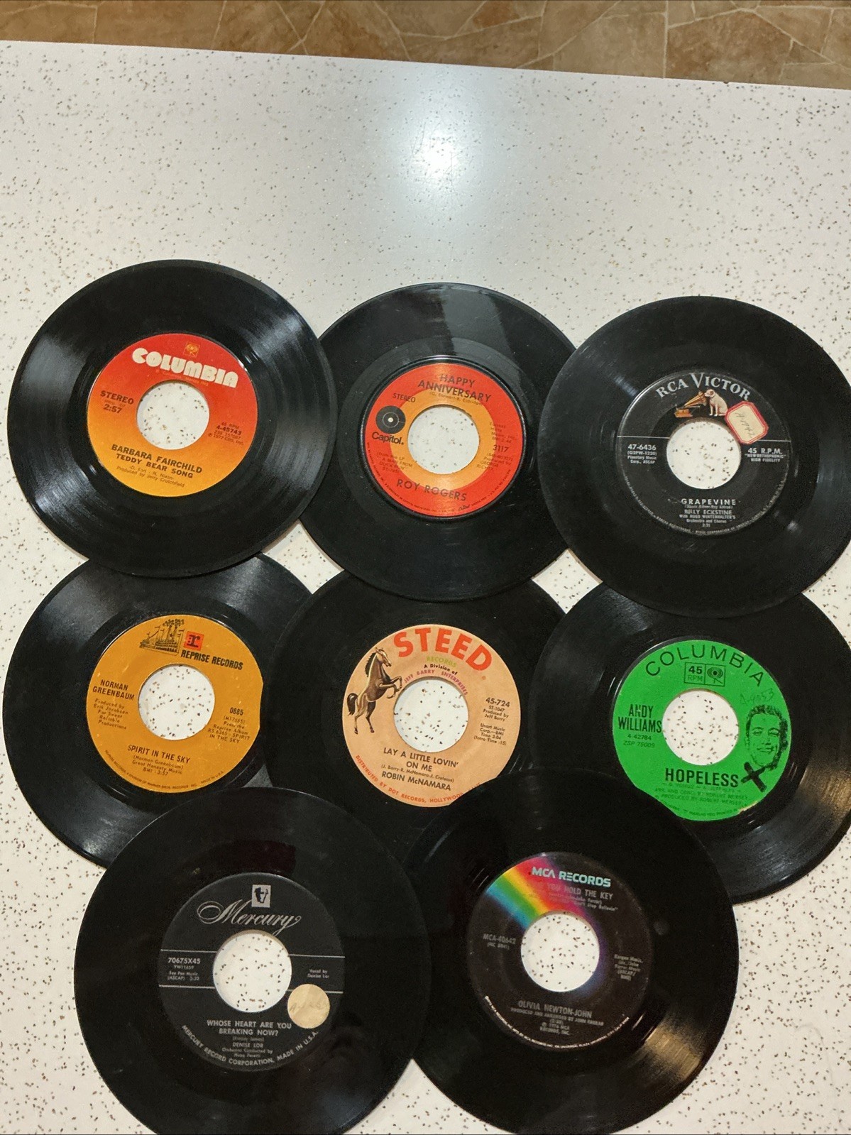 LOT OF 26 45rpm records – 1950s/1960s/70s Country Pop and Rock Hits