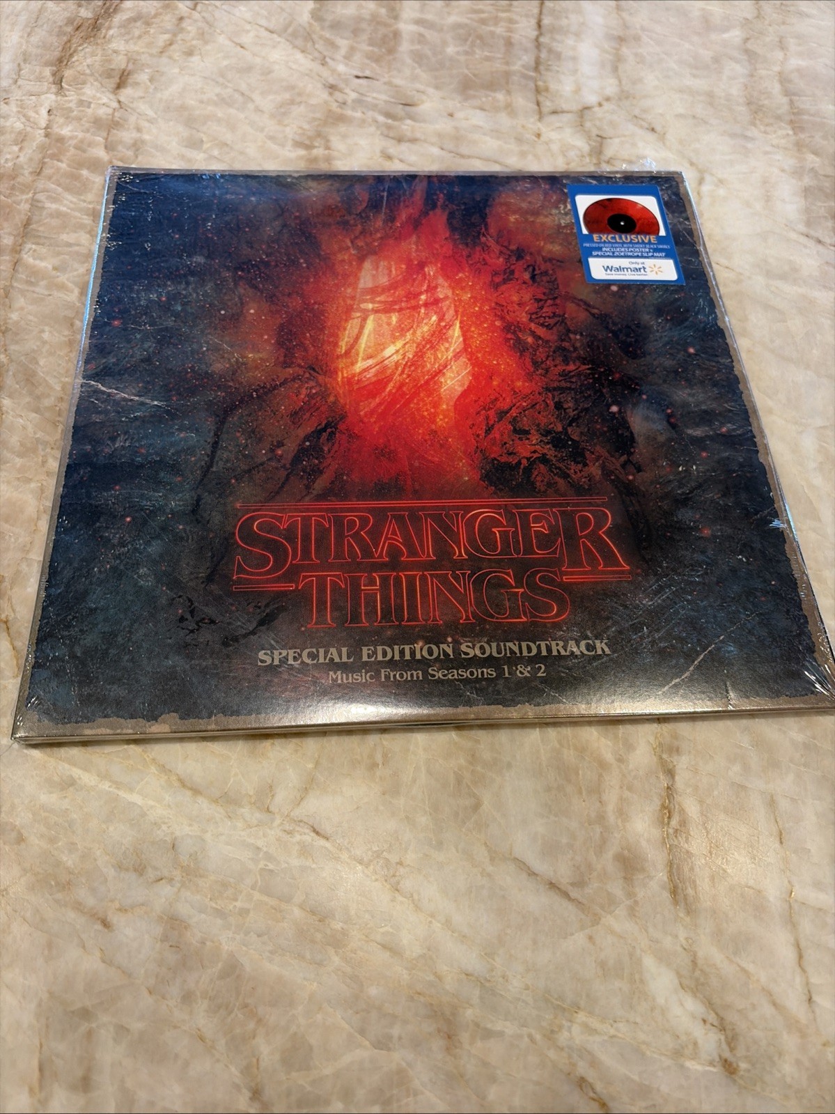 Stranger Things Special Edition Vinyl, W/ Poster Zoetrope Slip Mat, Brand New!