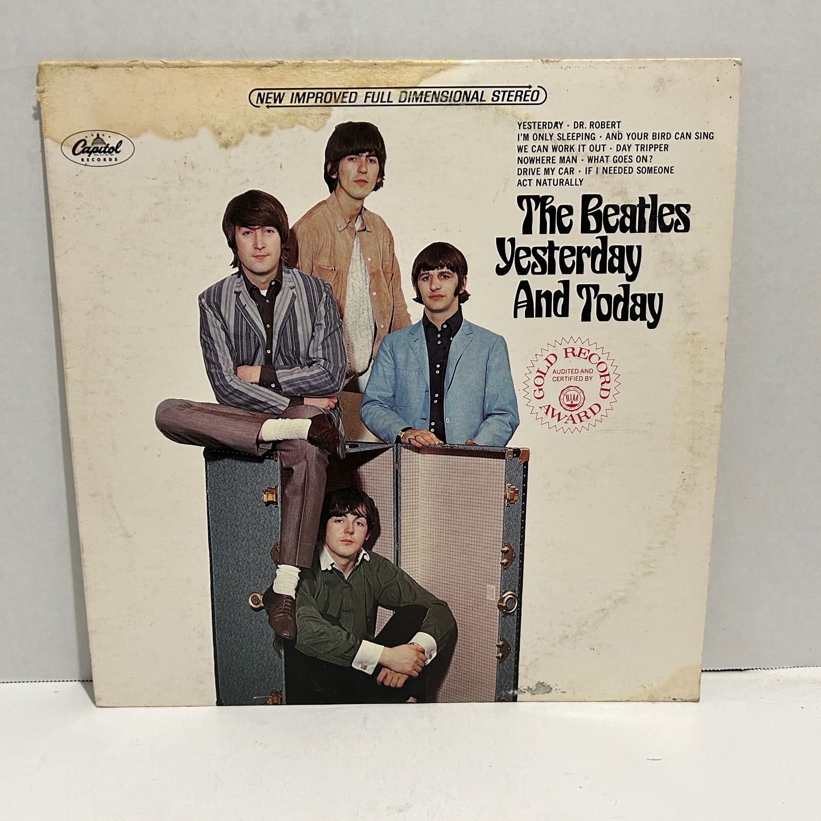 The Beatles Yesterday and Today LP Album 1983 Reissue Capitol T 2553 VG Trunk